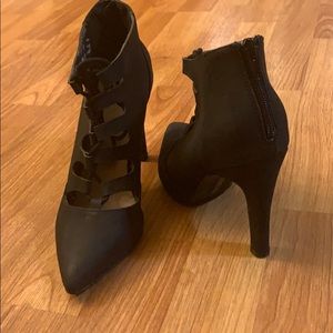 Woman’s Black Heels